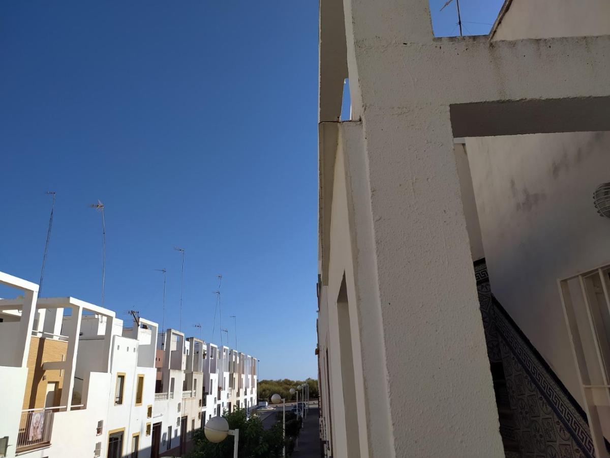 Chalet Adosado Con Azotea Andaluza Y Patio, Junto A La Playa Исла-Кристина Экстерьер фото